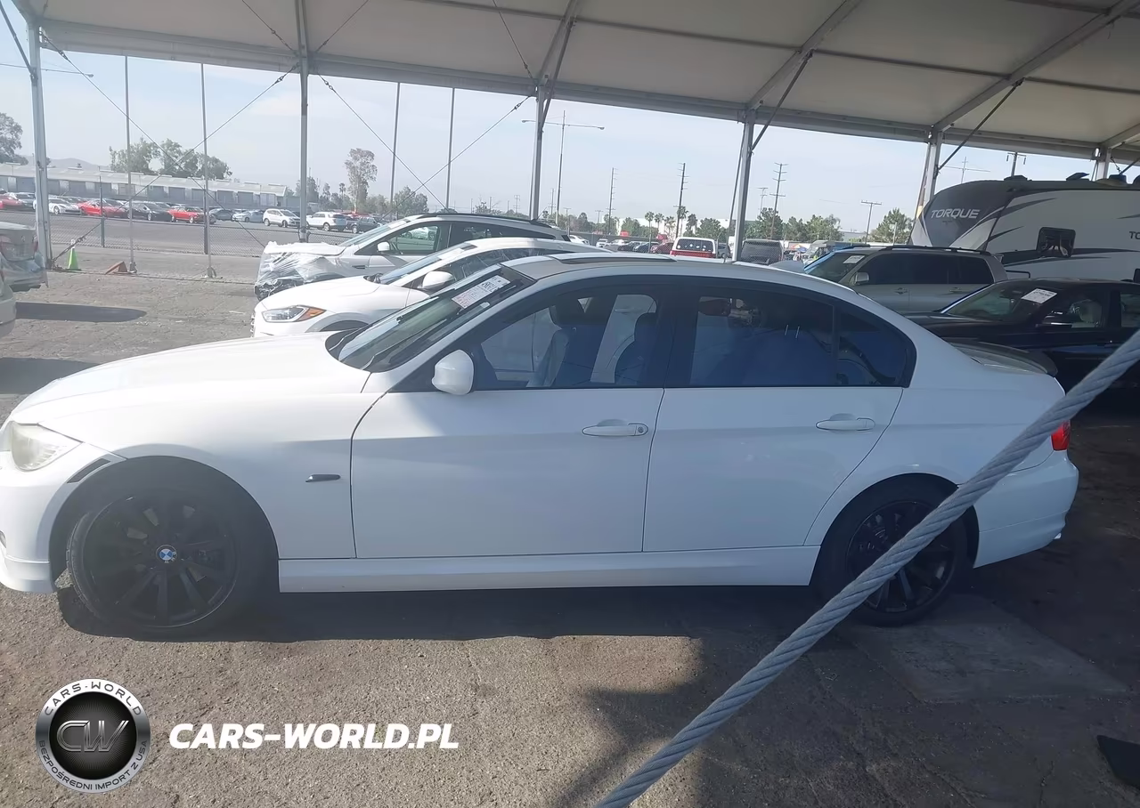2011 BMW 328I VIN:WBAPH5C51BA442940 - 15