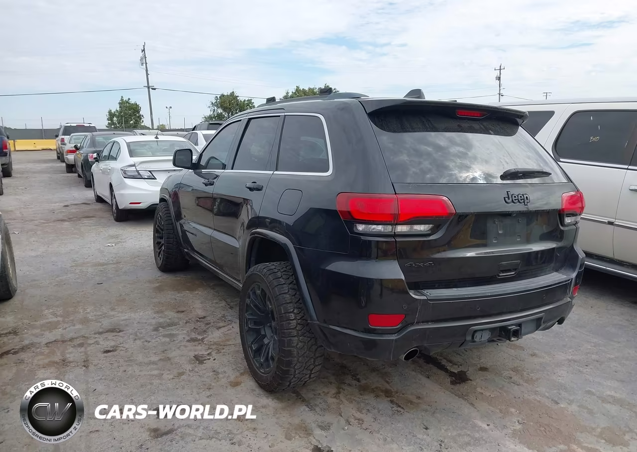 2015 Jeep Grand Cherokee Altitude VIN:1C4RJFAG6FC893267 - 3