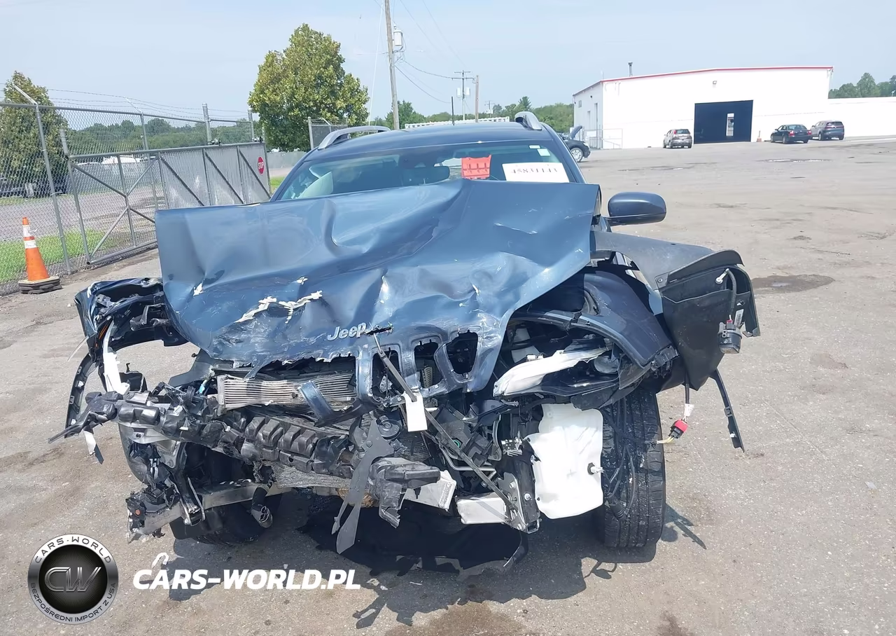 2021 Jeep Cherokee Latitude Lux 4X4 VIN:1C4PJMMX1MD113416 - 6