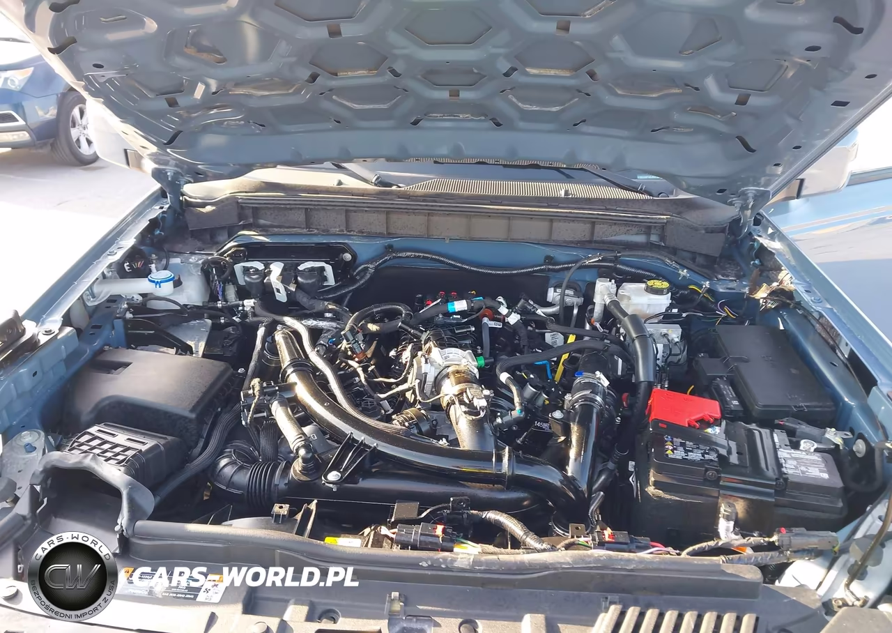 2025 Ford Bronco Outer Banks VIN:1FMEE8BP4SLB84193 - 10