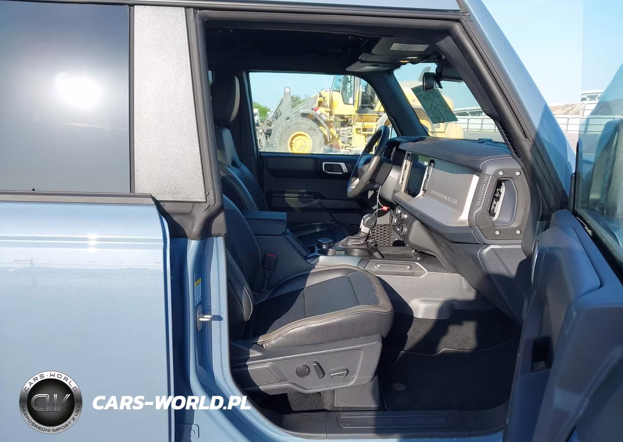 2025 Ford Bronco Outer Banks VIN:1FMEE8BP4SLB84193 - 5