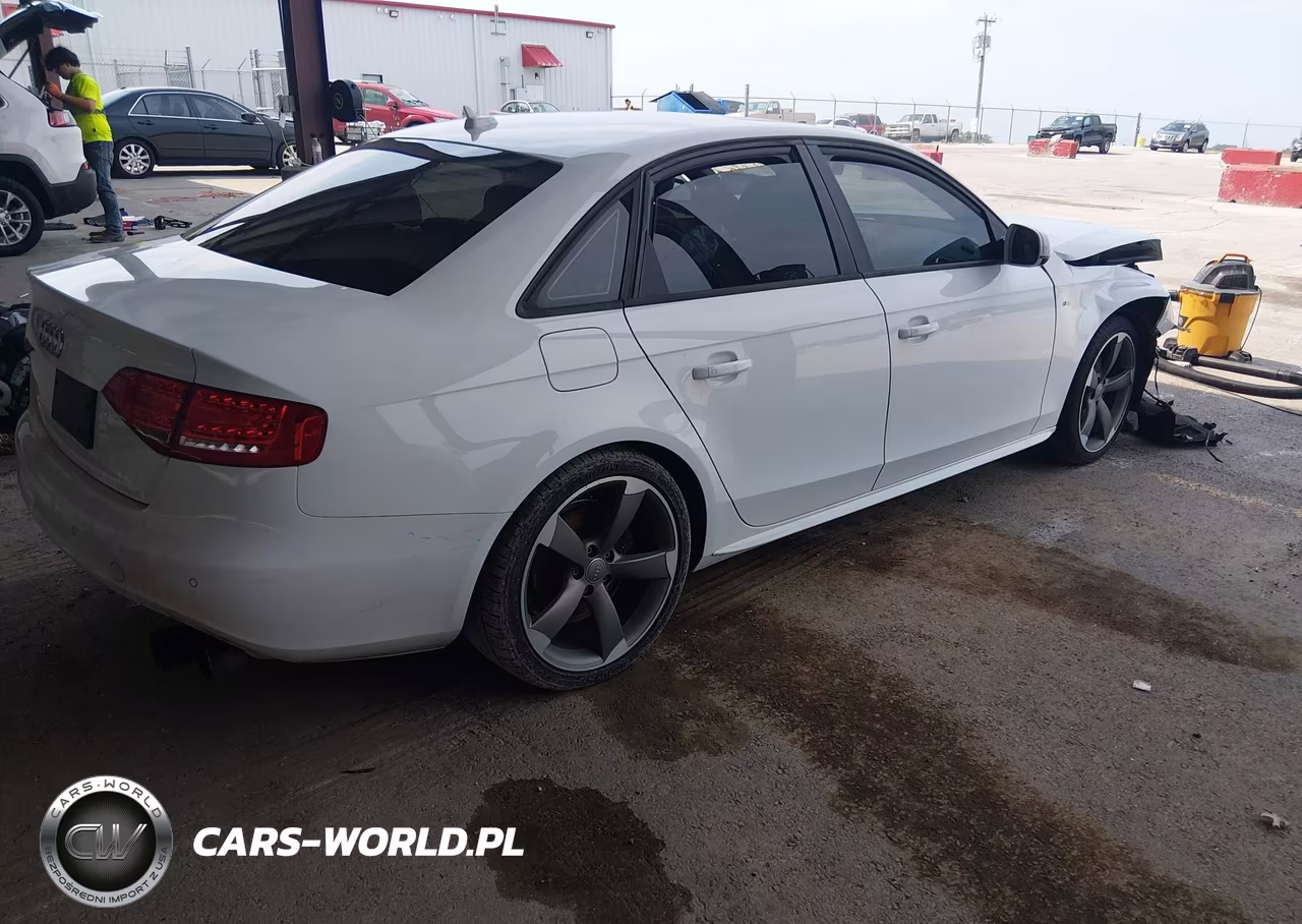 2012 Audi A4 2.0T Prestige VIN:WAUKFAFL9CN012327 - 4