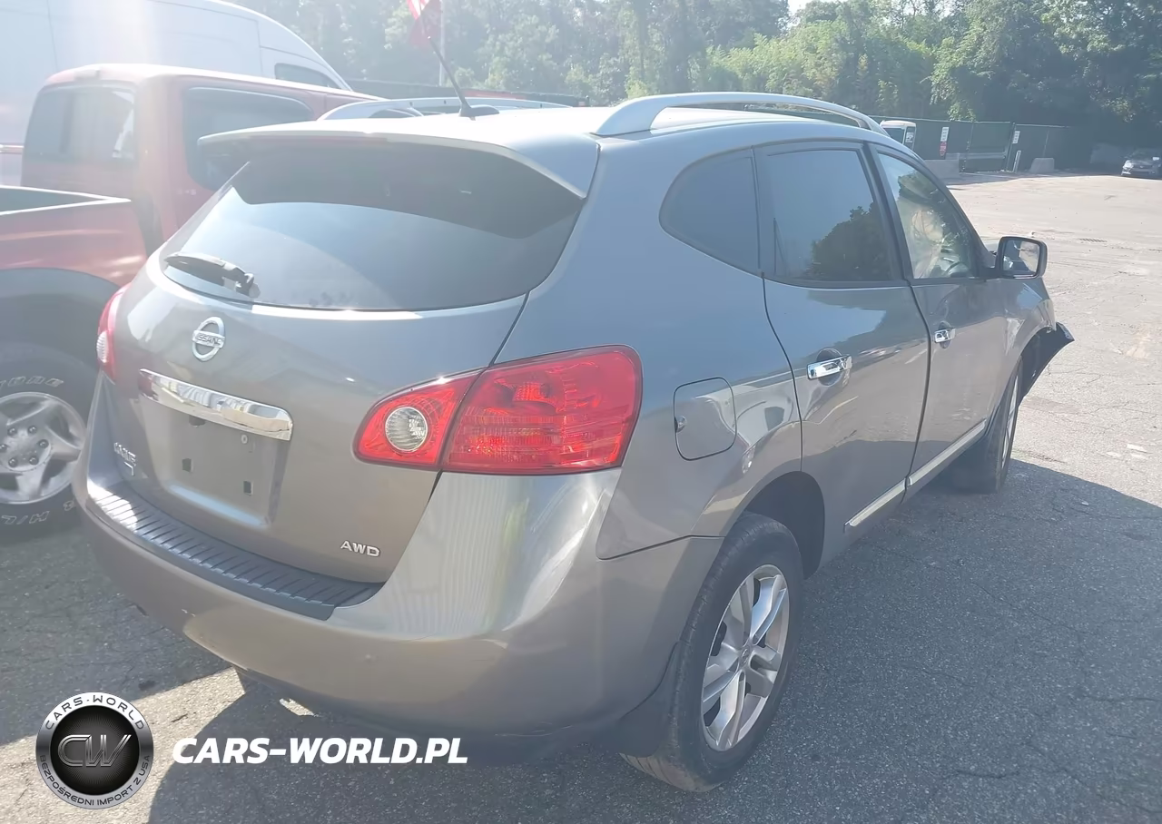 2015 Nissan Rogue Select S VIN:JN8AS5MV0FW765950 - 4