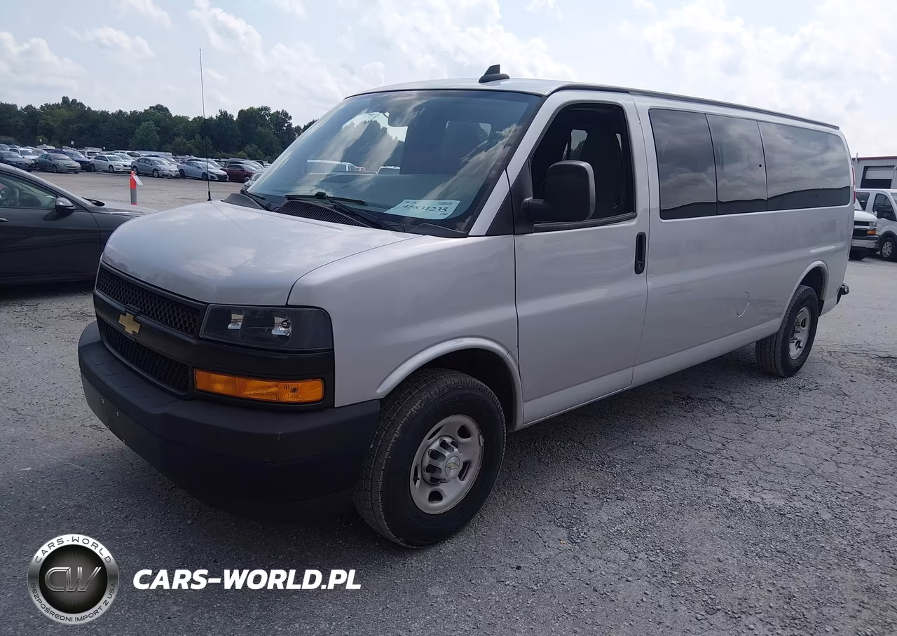 2020 Chevrolet Express Passenger Rwd 3500 Extended Wheelbase Ls VIN:1GAZGNFP4L1256332 - 2