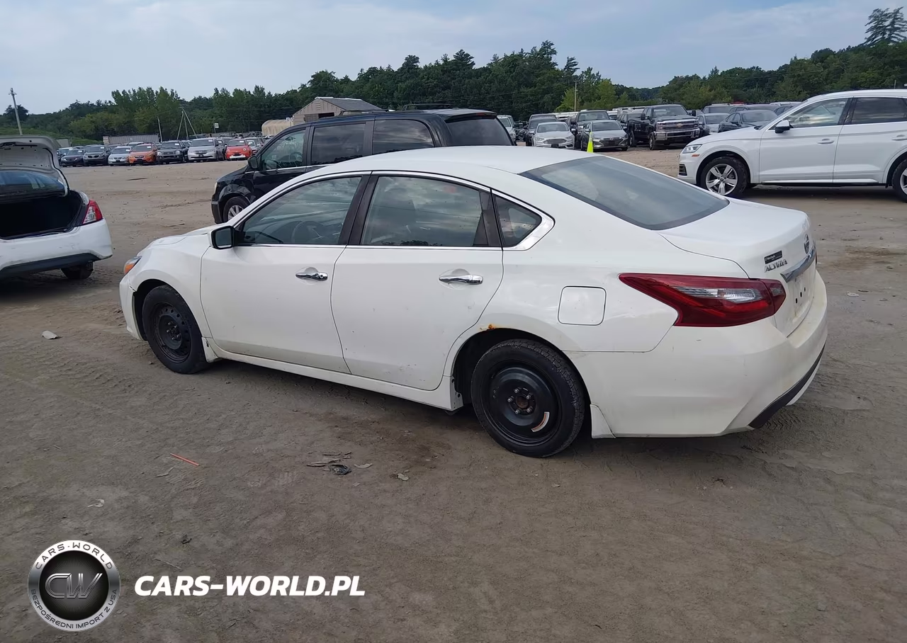 2018 Nissan Altima 2.5 S VIN:1N4AL3AP1JC474618 - 3