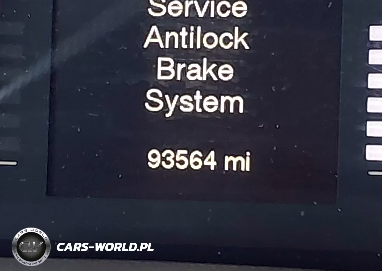 2017 Jeep Cherokee Latitude VIN:1C4PJLCS7HW549701 - 16