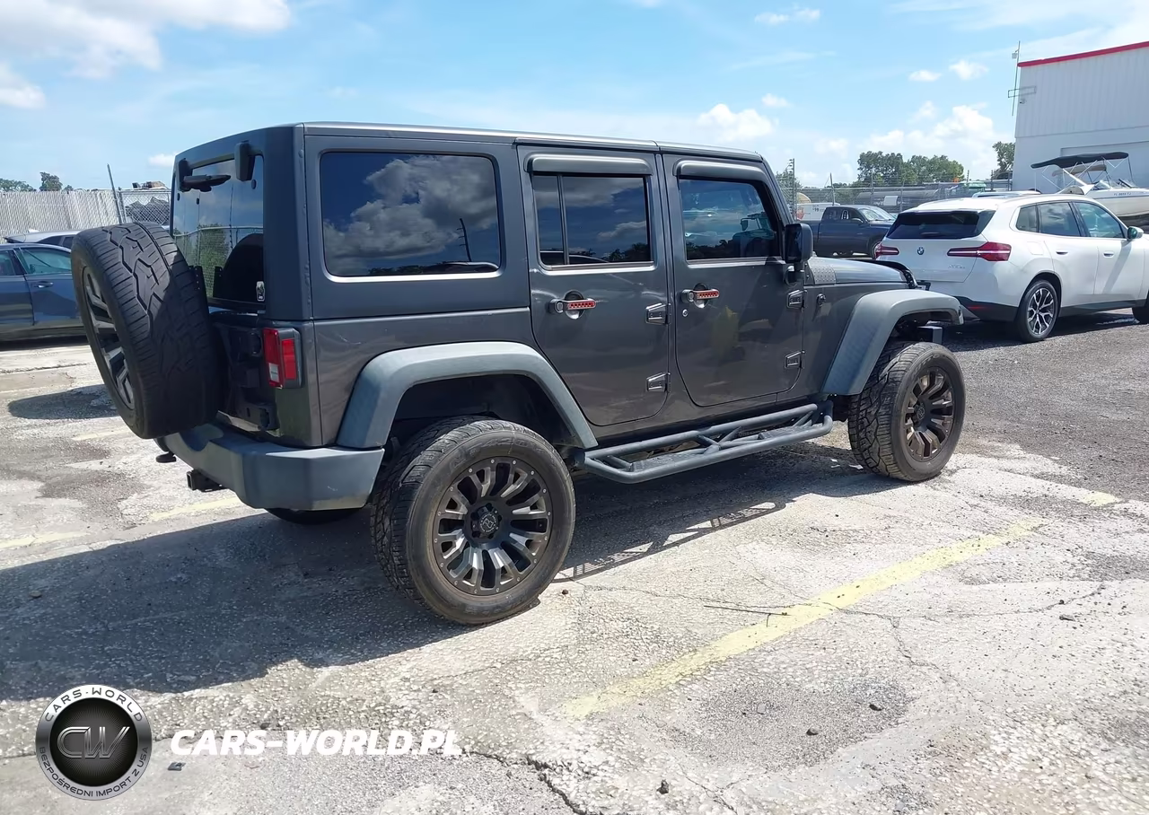 2017 Jeep Wrangler Unlimited Sport VIN:1C4HJWDGXHL695009 - 4