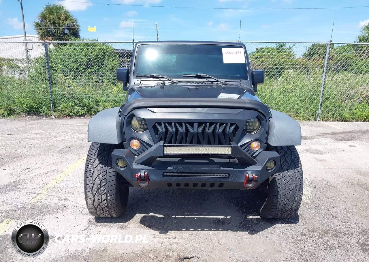 2017 Jeep Wrangler Unlimited Sport VIN:1C4HJWDGXHL695009 - 6
