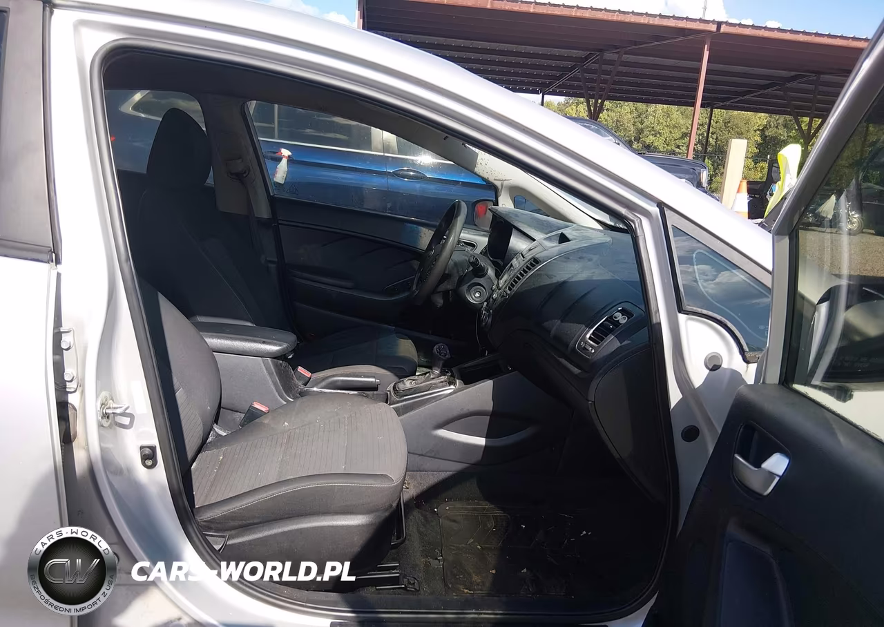 2017 Kia Forte Lx VIN:3KPFL4A71HE003027 - 5