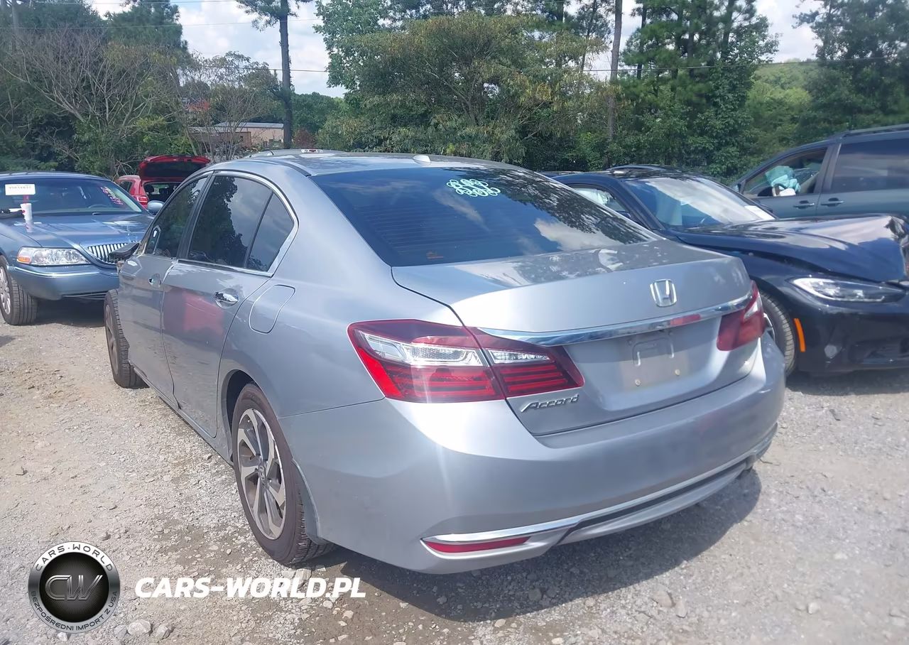 2017 Honda Accord Ex VIN:1HGCR2F72HA113068 - 3