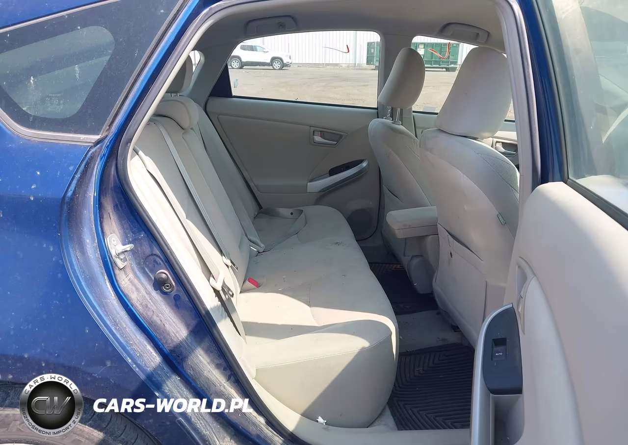 2011 Toyota Prius Two VIN:JTDKN3DU0B1421075 - 8