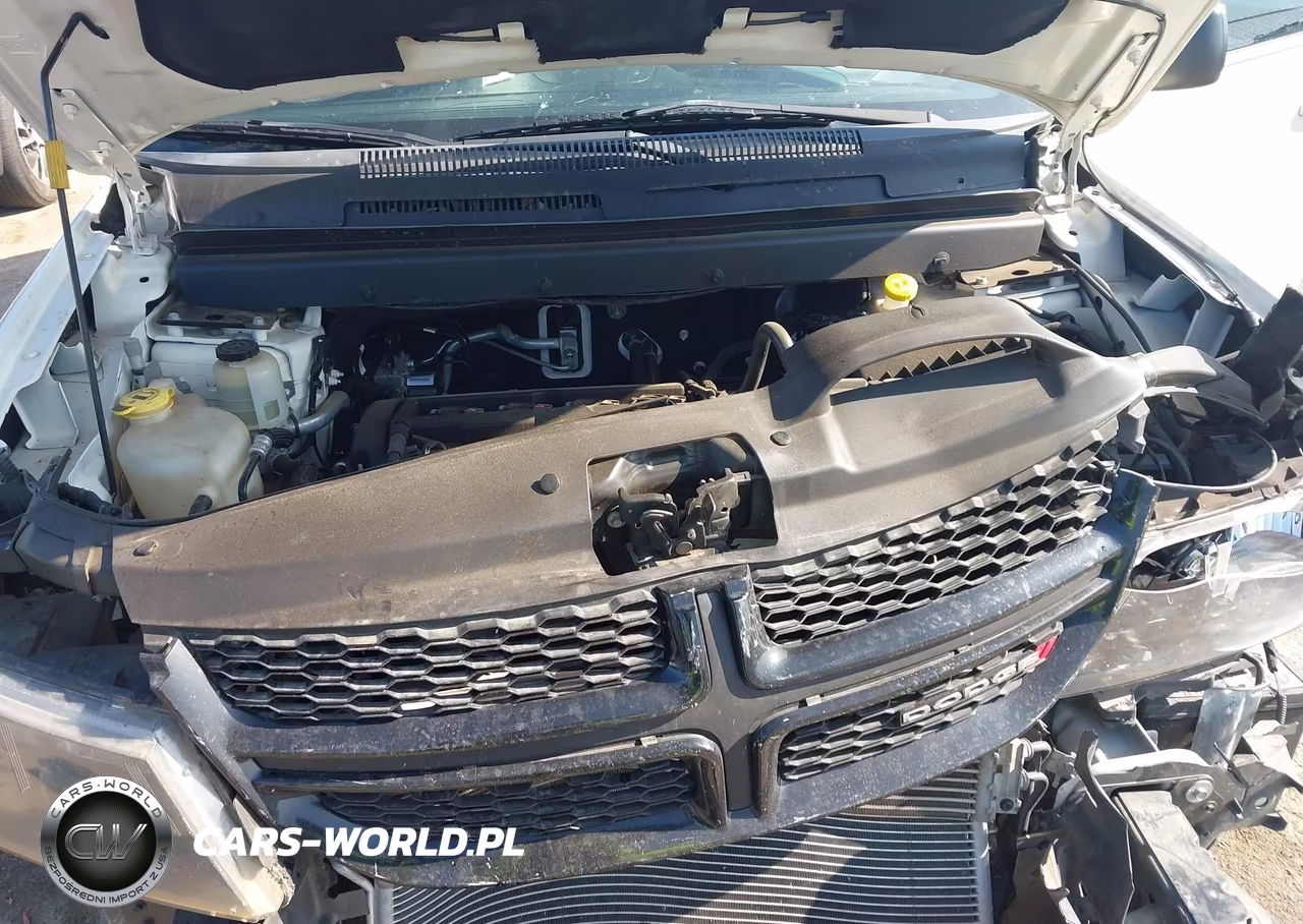 2018 Dodge Journey Se VIN:3C4PDCAB8JT273972 - 10