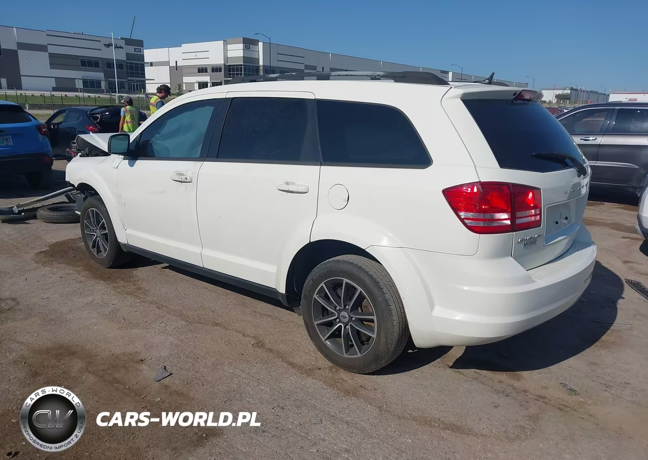 2018 Dodge Journey Se VIN:3C4PDCAB8JT273972 - 3