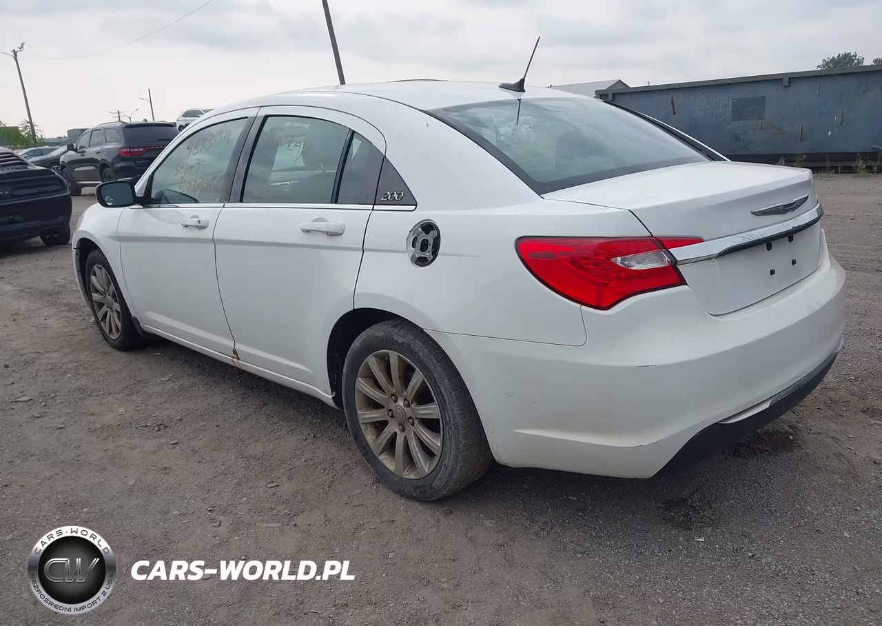 2011 Chrysler 200 Touring VIN:1C3BC1FB7BN576404 - 3