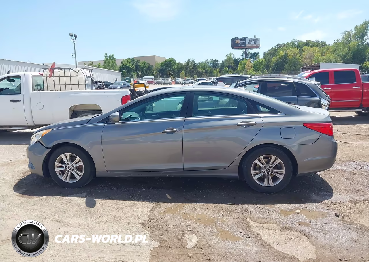 2013 Hyundai Sonata Gls VIN:5NPEB4AC3DH711815 - 14
