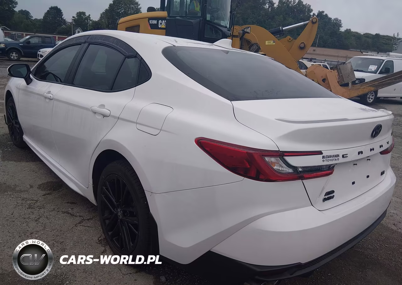 2025 Toyota Camry Se VIN:4T1DBADK7SU500919 - 3