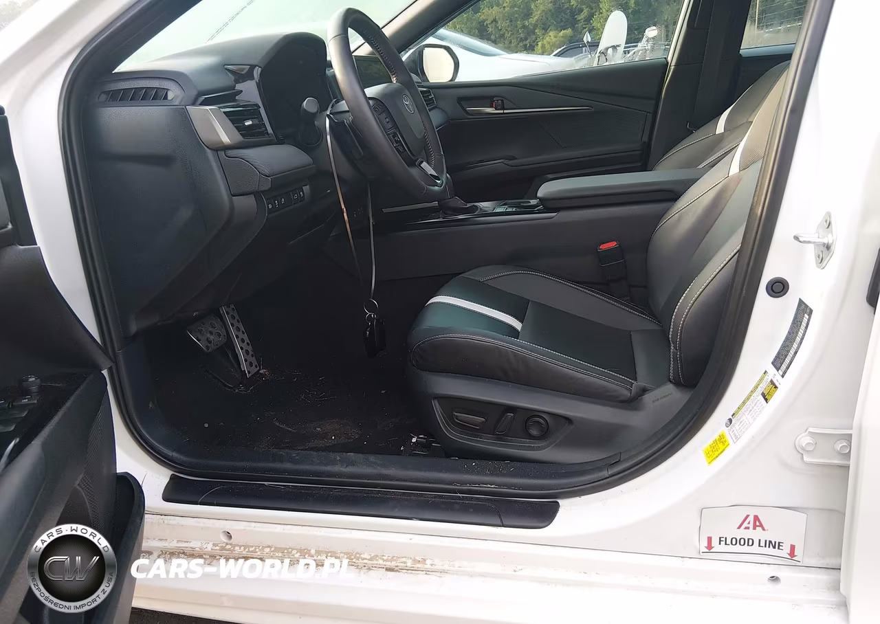 2025 Toyota Camry Se VIN:4T1DBADK7SU500919 - 6