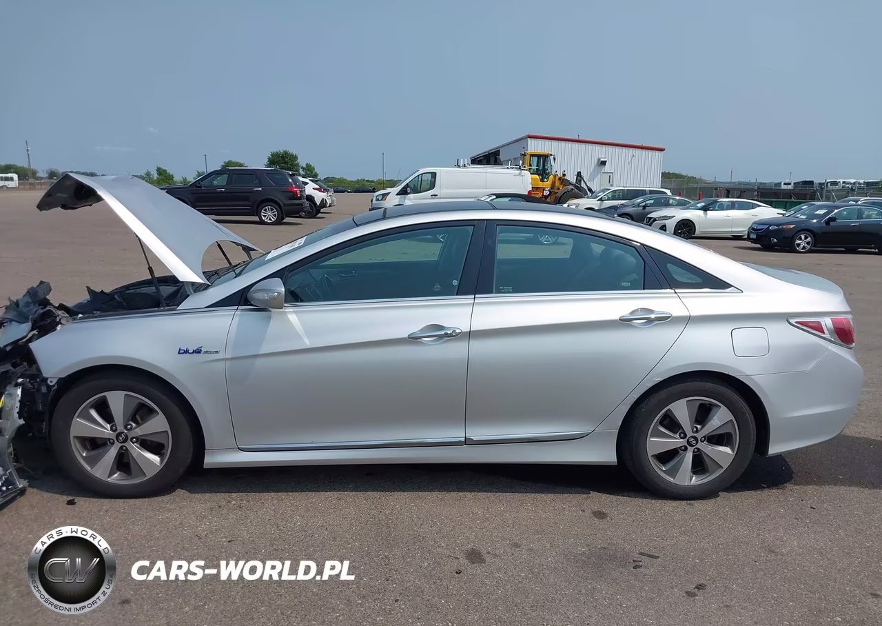 2012 Hyundai Sonata Hybrid VIN:KMHEC4A42CA031587 - 15