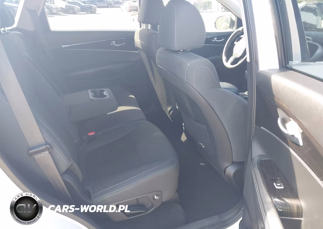 2020 Kia Sorento 2.4L L VIN:5XYPG4A31LG711604 - 8