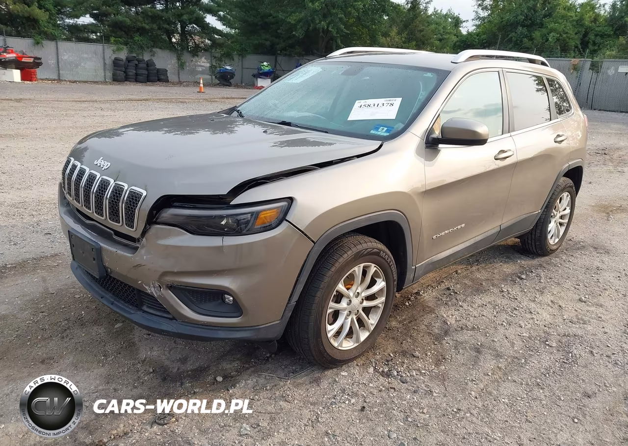 2019 Jeep Cherokee Latitude 4X4 VIN:1C4PJMCX7KD131272 - 2
