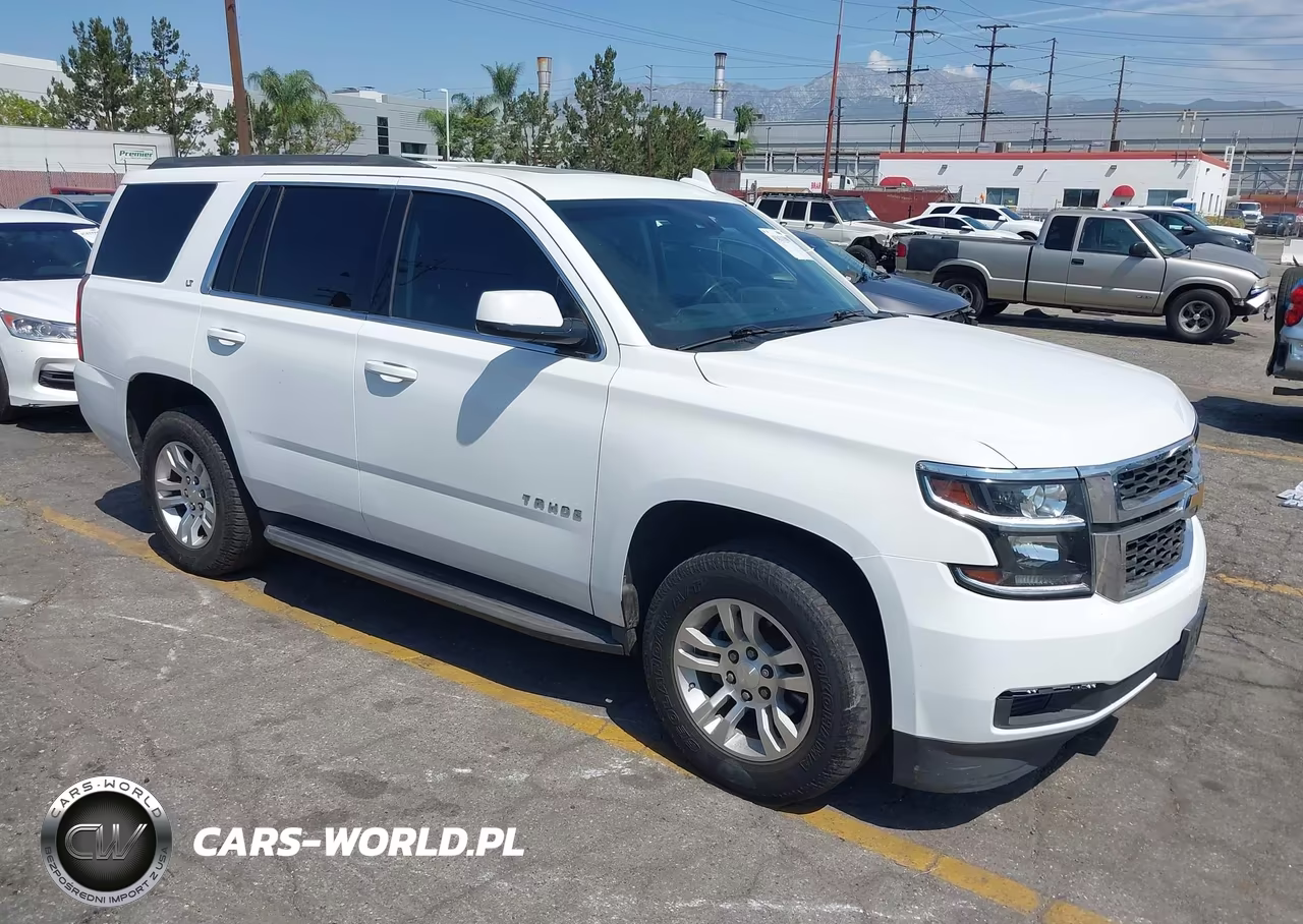 2017 Chevrolet Tahoe Lt – zdjęcie 1 z 17