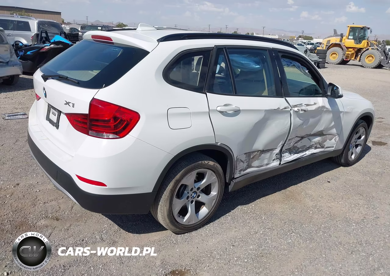 2014 BMW X1 Sdrive28I VIN:WBAVM1C57EVW53018 - 4