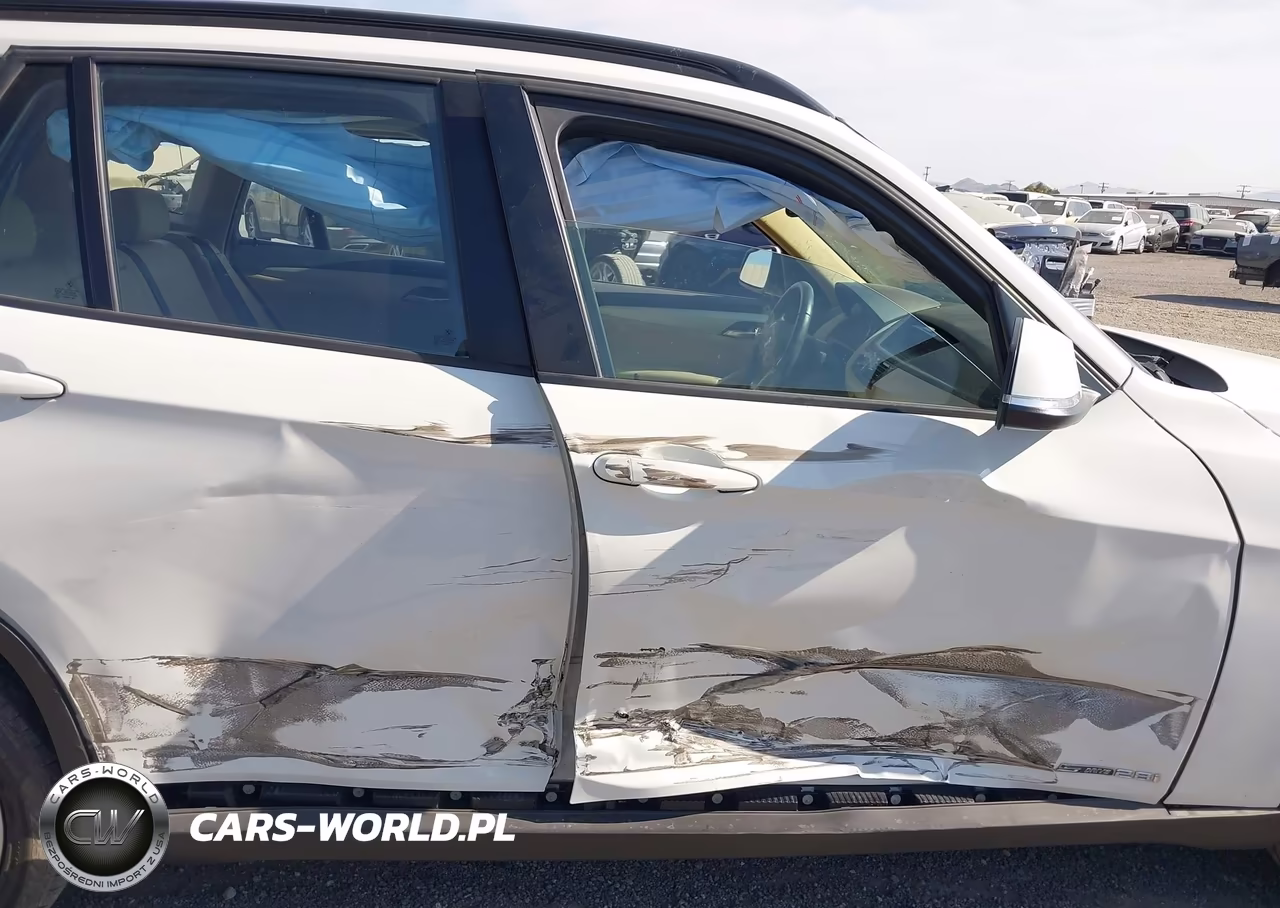 2014 BMW X1 Sdrive28I VIN:WBAVM1C57EVW53018 - 6