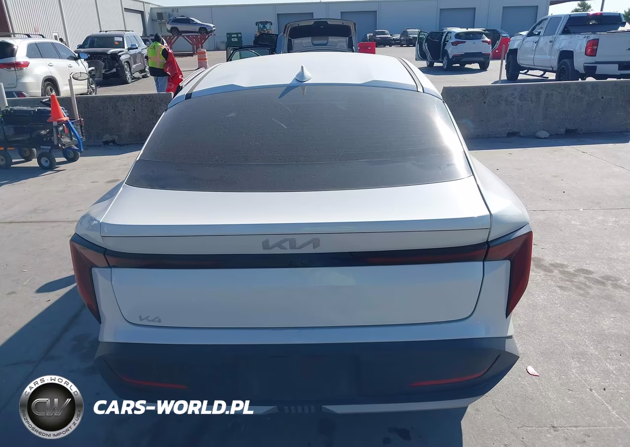 2025 Kia K4 Lxs VIN:3KPFT4DE4SE121428 - 16