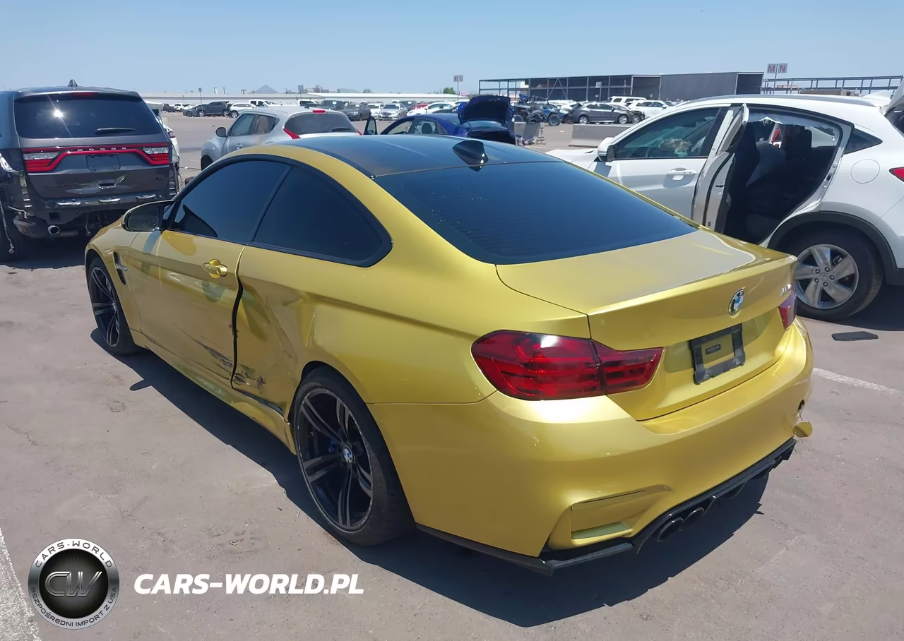 2015 BMW M4 VIN:WBS3R9C50FK329401 - 3