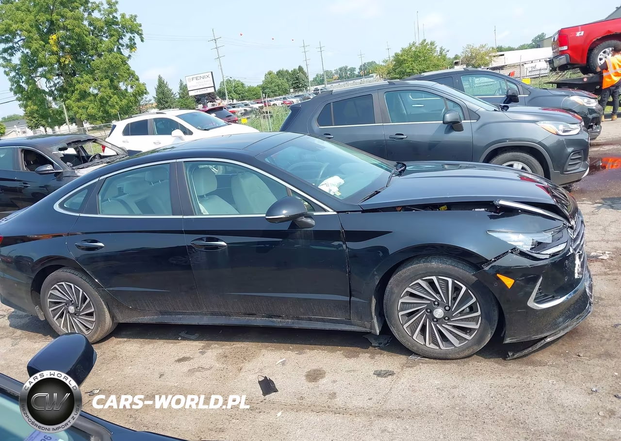 2023 Hyundai Sonata Hybrid Limited VIN:KMHL54JJ1PA059751 - 13