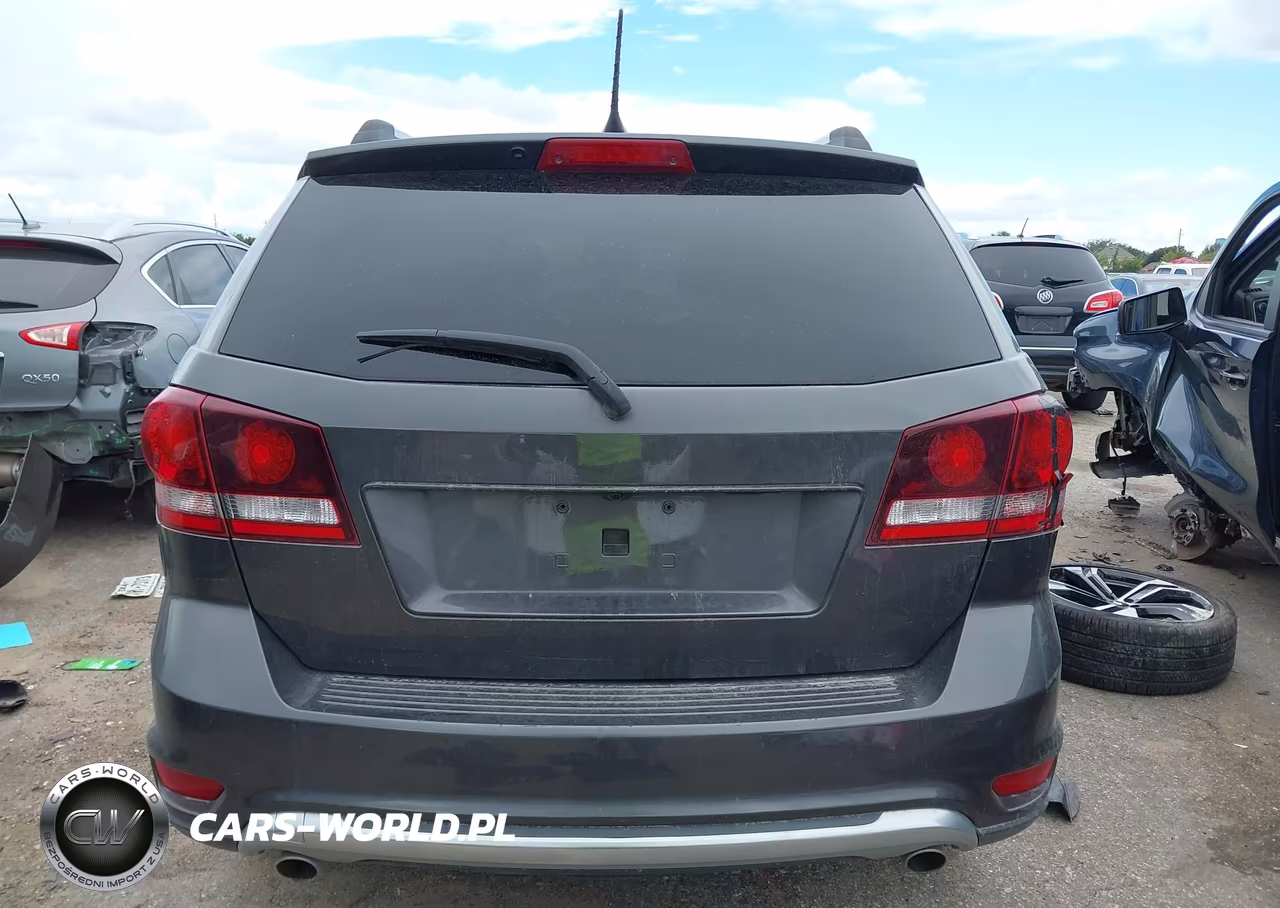 2019 Dodge Journey Crossroad VIN:3C4PDCGG7KT717816 - 17