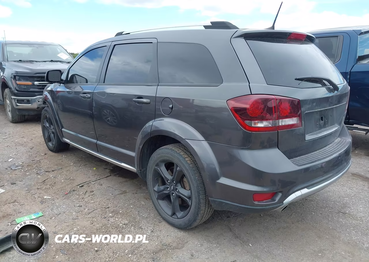 2019 Dodge Journey Crossroad VIN:3C4PDCGG7KT717816 - 3