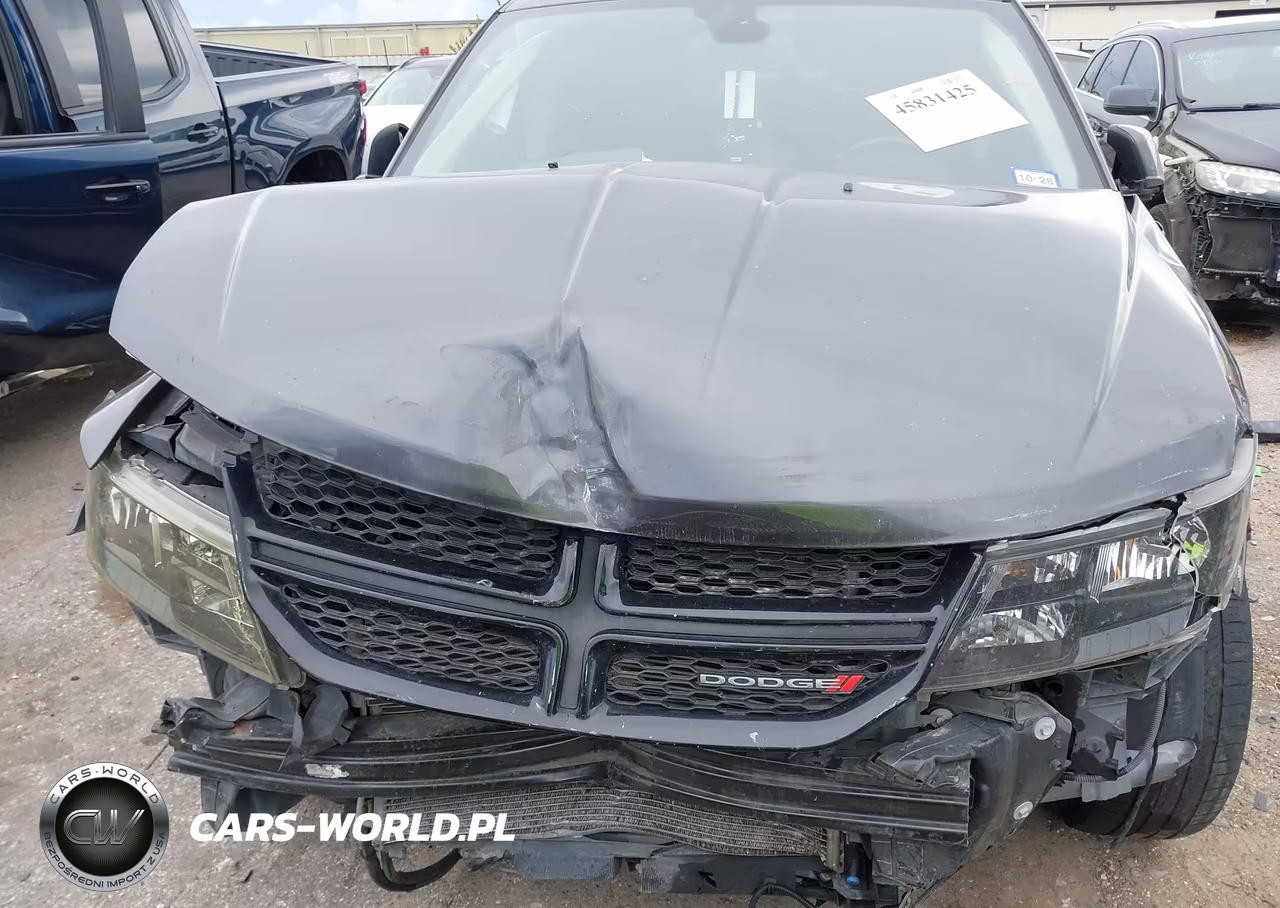 2019 Dodge Journey Crossroad VIN:3C4PDCGG7KT717816 - 6