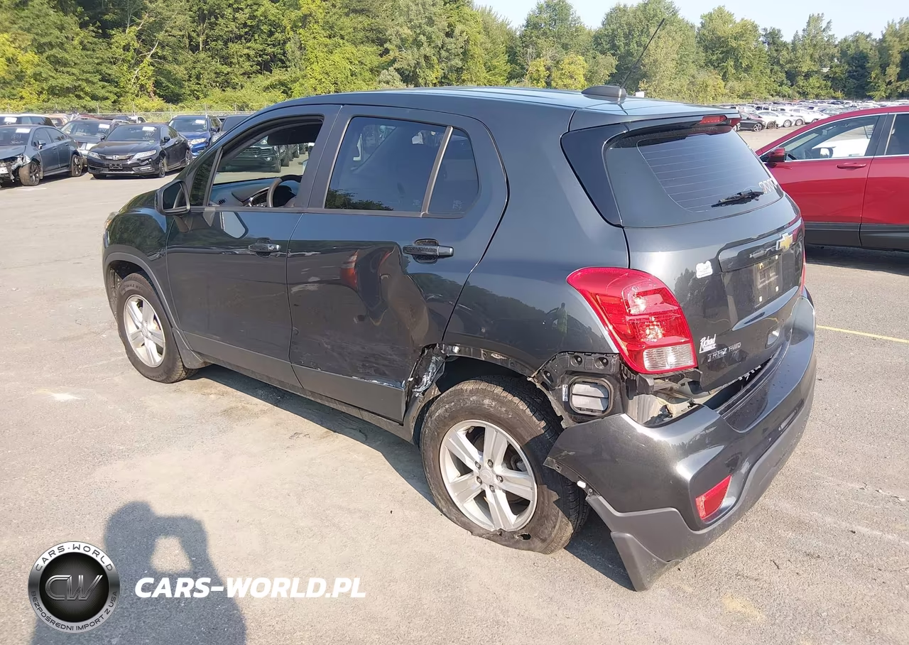 2020 Chevrolet Trax Awd Ls VIN:3GNCJNSB6LL212678 - 3