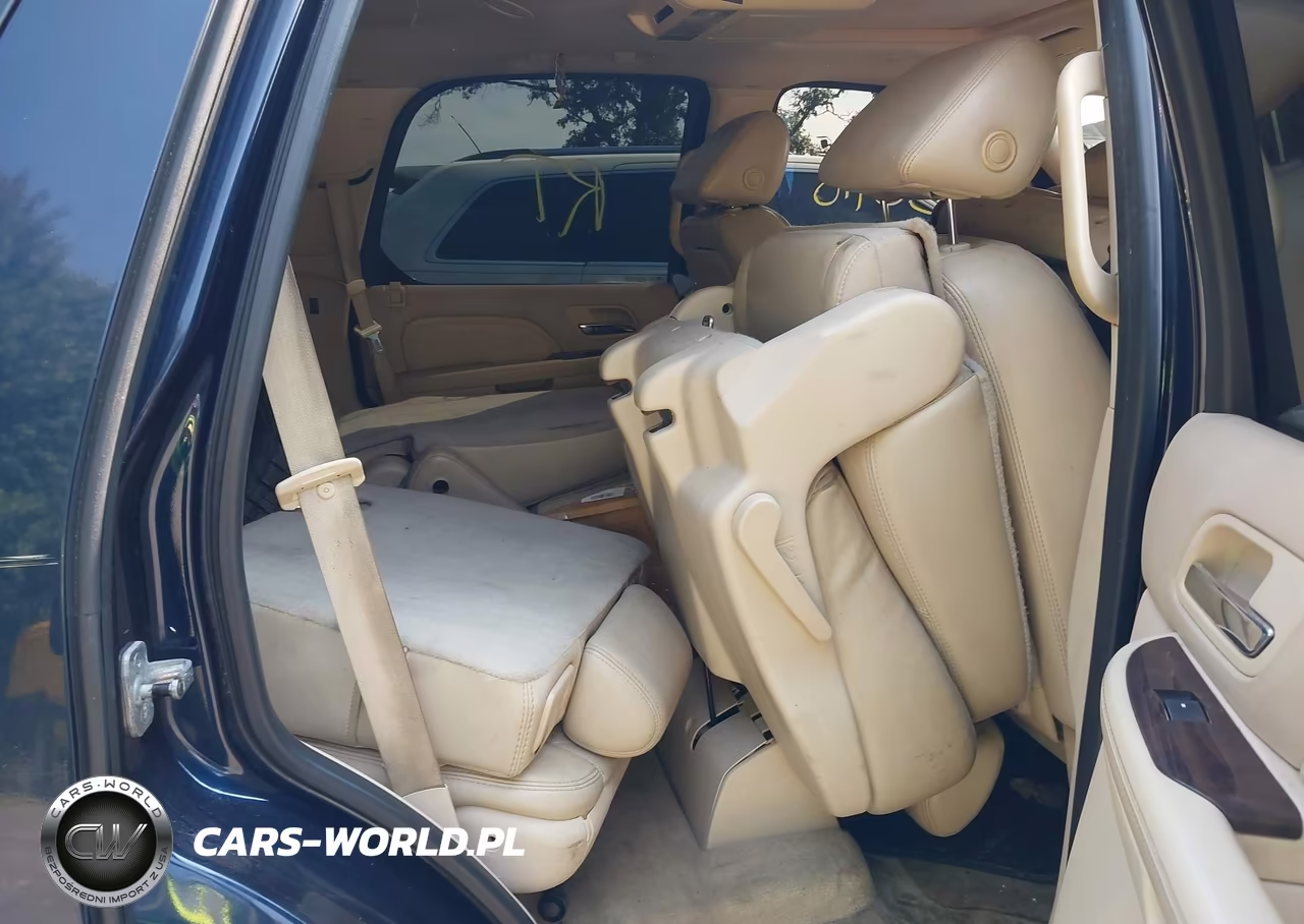 2007 Cadillac Escalade VIN:1GYFK63827R198976 - 8