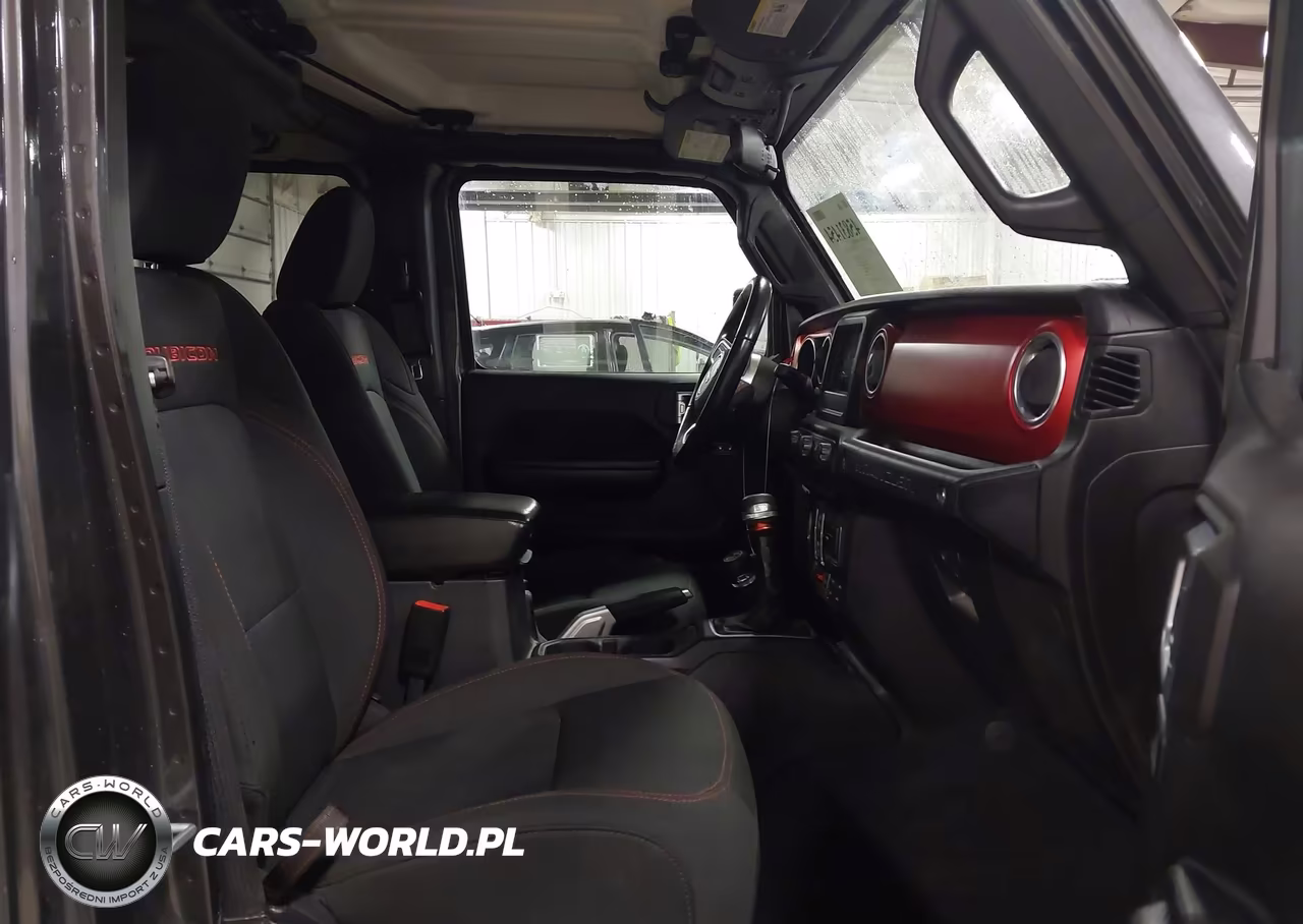 2018 Jeep Wrangler Unlimited Rubicon 4X4 VIN:1C4HJXFG3JW232099 - 5