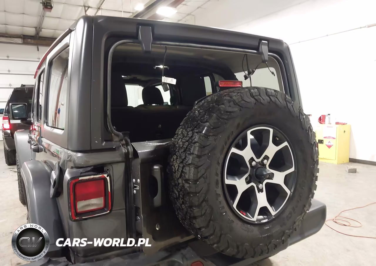 2018 Jeep Wrangler Unlimited Rubicon 4X4 VIN:1C4HJXFG3JW232099 - 6