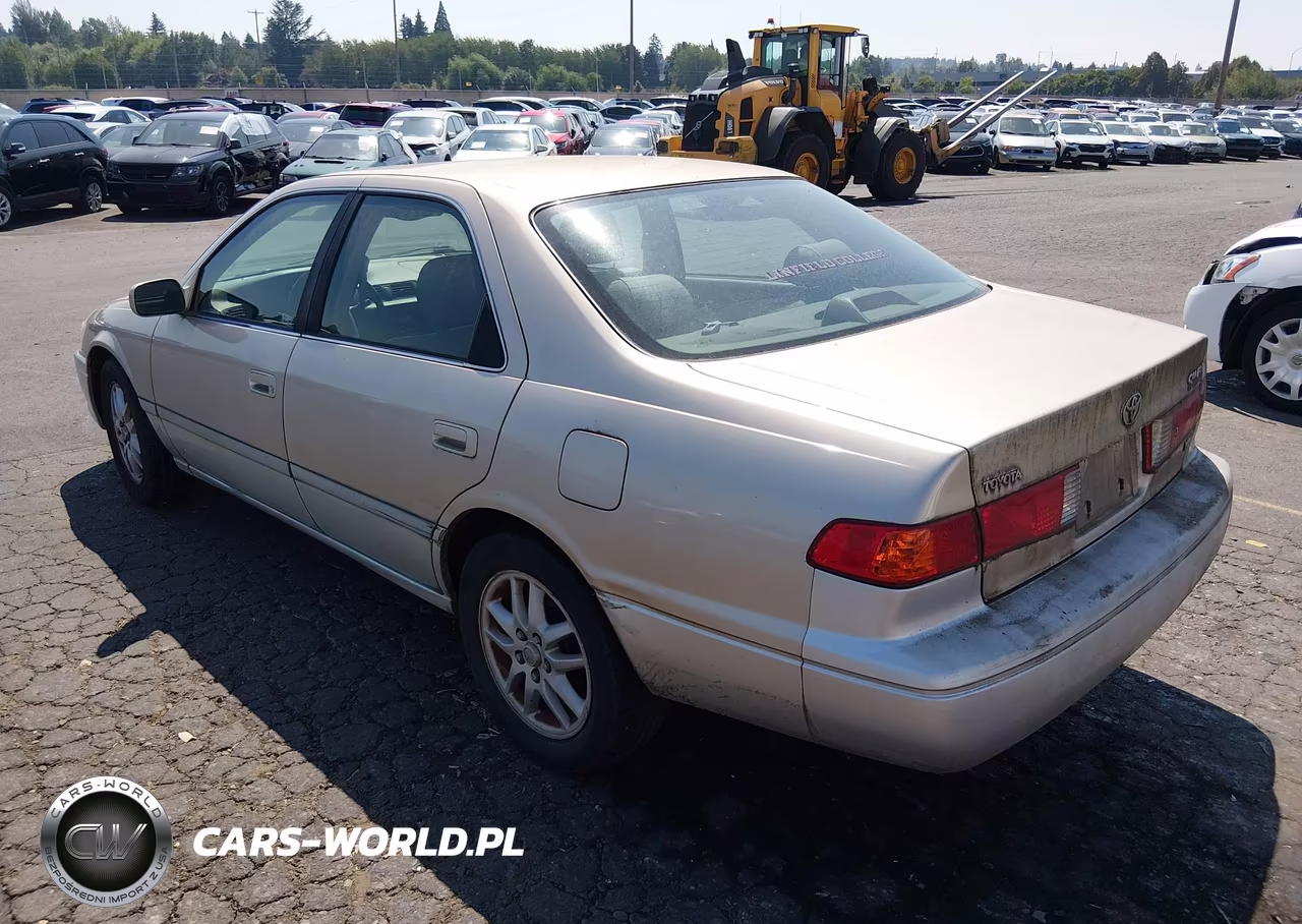 2001 Toyota Camry Le V6 VIN:JT2BF22K110313781 - 3