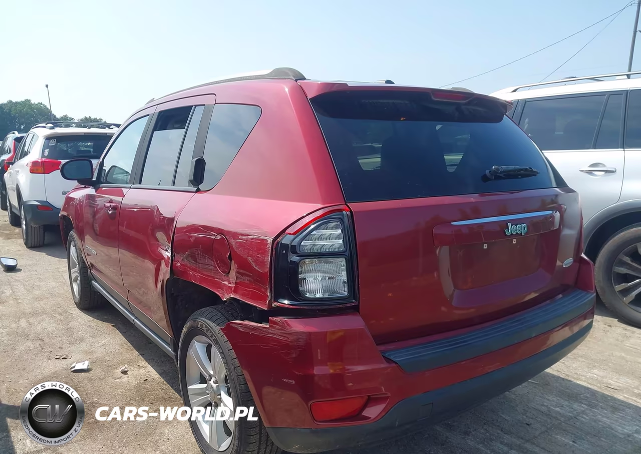 2016 Jeep Compass Latitude VIN:1C4NJCEA6GD620473 - 3