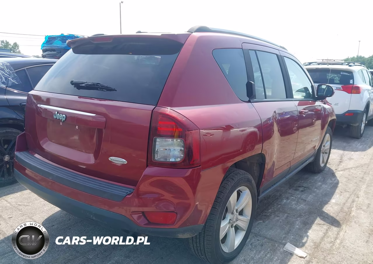 2016 Jeep Compass Latitude VIN:1C4NJCEA6GD620473 - 4