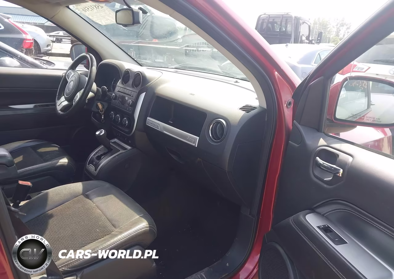2016 Jeep Compass Latitude VIN:1C4NJCEA6GD620473 - 5