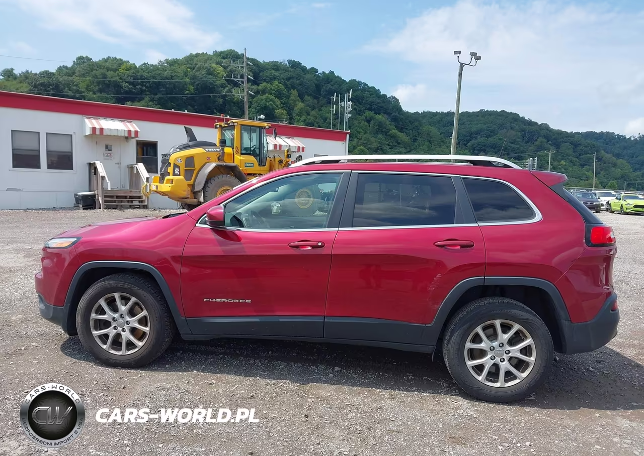 2016 Jeep Cherokee Latitude VIN:1C4PJMCB1GW359834 - 14