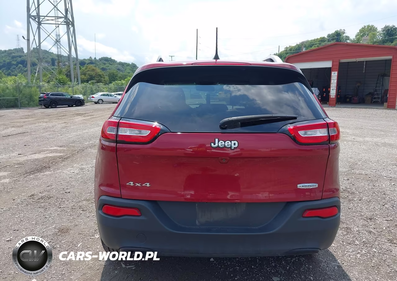2016 Jeep Cherokee Latitude VIN:1C4PJMCB1GW359834 - 16