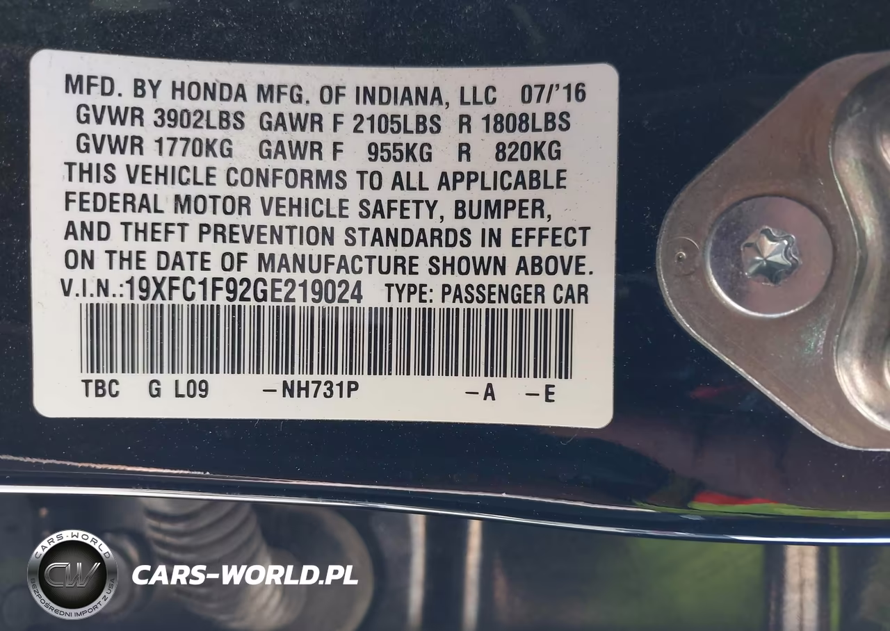 2016 Honda Civic Touring VIN:19XFC1F92GE219024 - 9