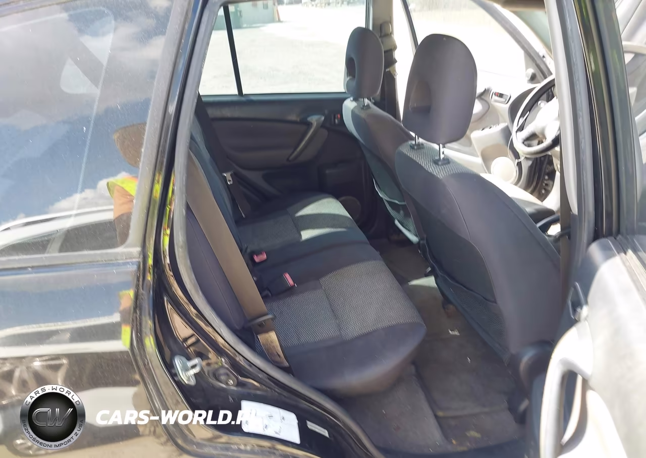 2004 Toyota Rav4 VIN:JTEGD20V240023226 - 8