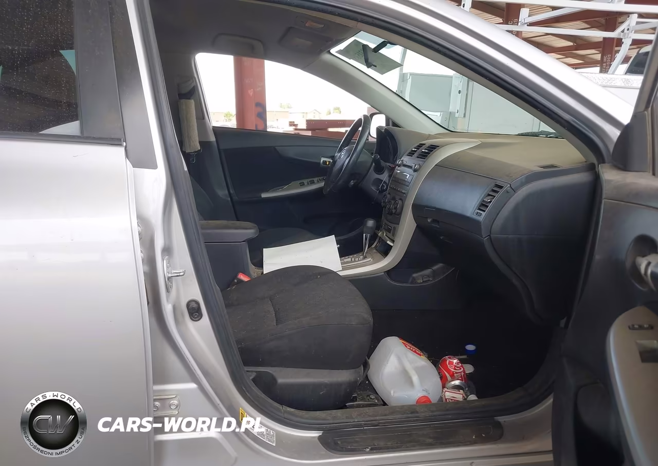 2010 Toyota Corolla S VIN:2T1BU4EE8AC425322 - 5