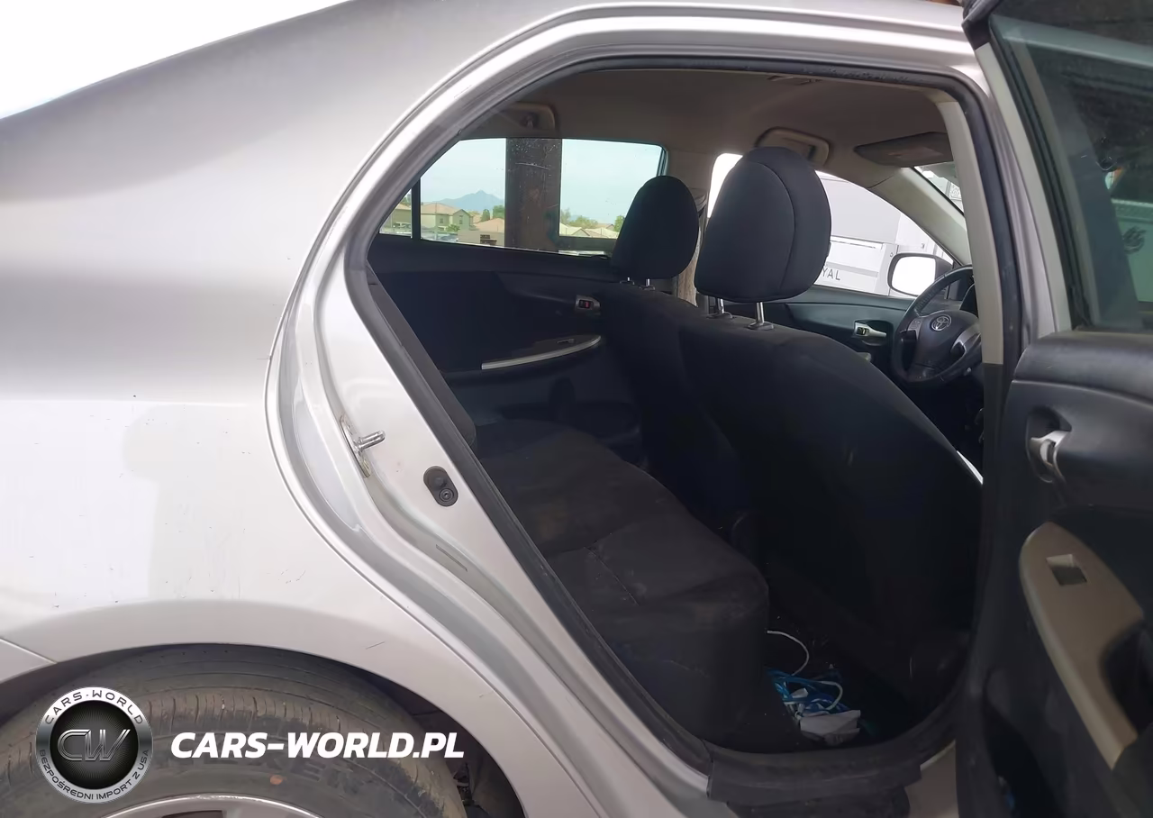 2010 Toyota Corolla S VIN:2T1BU4EE8AC425322 - 8