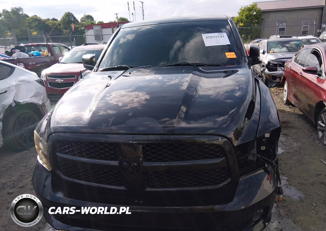 2019 Ram 1500 Classic Express 4X4 6'4 Box VIN:1C6RR7FTXKS527811 - 12