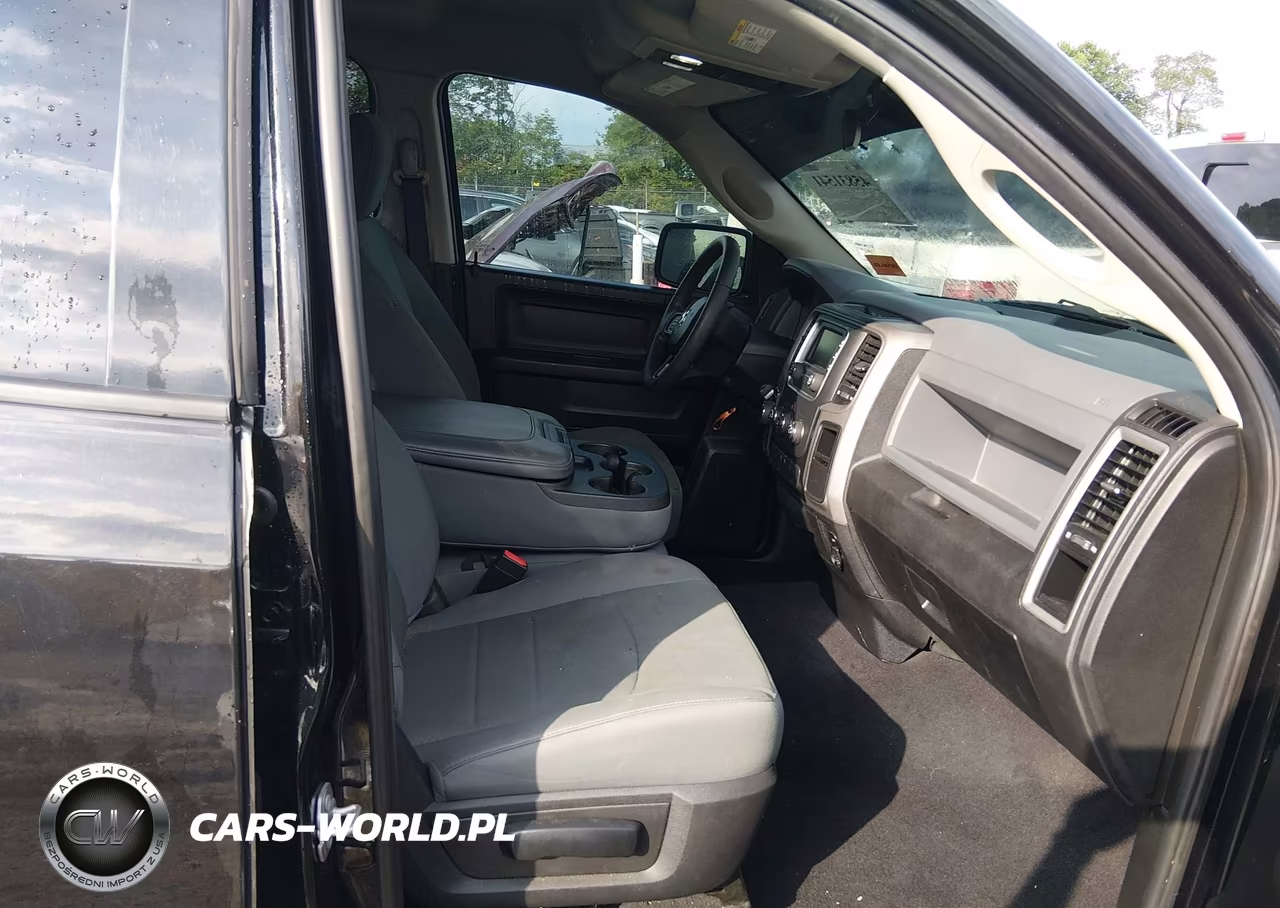 2019 Ram 1500 Classic Express 4X4 6'4 Box VIN:1C6RR7FTXKS527811 - 5