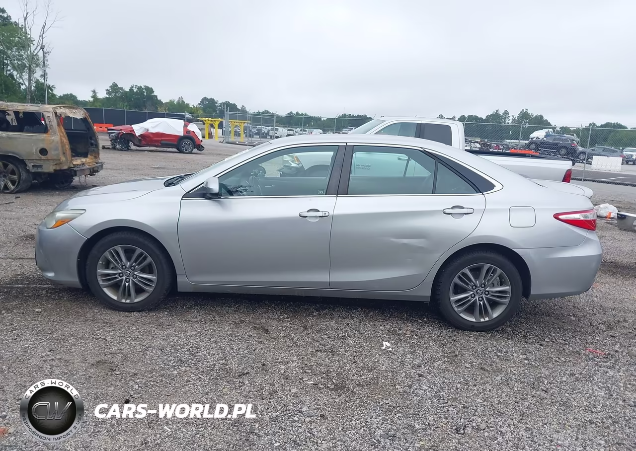 2016 Toyota Camry Se VIN:4T1BF1FK8GU124733 - 14